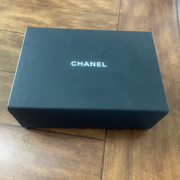 Chanel C19 23K Series Hobo Never Carried Like New - Picture 8 of 14